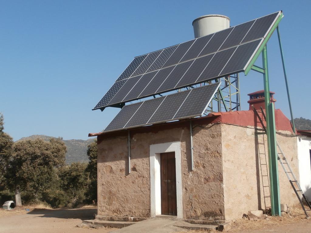 ホテルCasa Rural Las Gamitas Almoharin エクステリア 写真