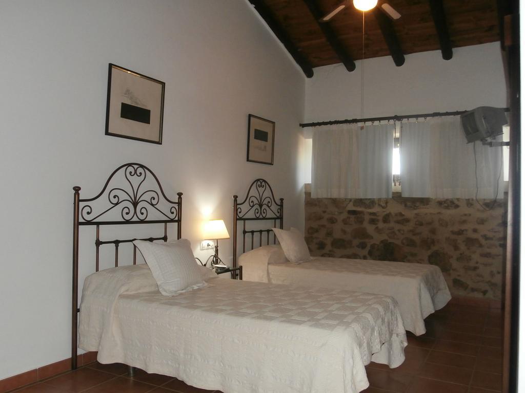 ホテルCasa Rural Las Gamitas Almoharin 部屋 写真