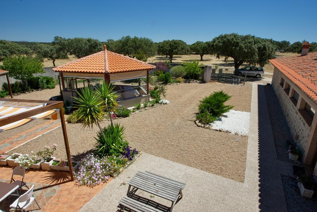 ホテルCasa Rural Las Gamitas Almoharin エクステリア 写真