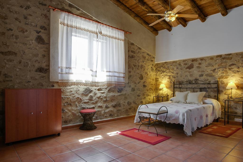 ホテルCasa Rural Las Gamitas Almoharin 部屋 写真
